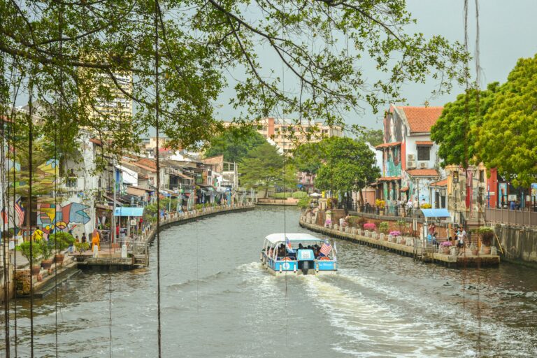 Malacca UNESCO Heritage Zone: A Walking Tour of Architecture and Photography