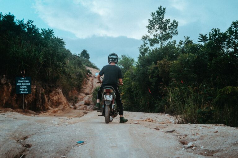 Mastering the Hai Van Pass Drive in Vietnam